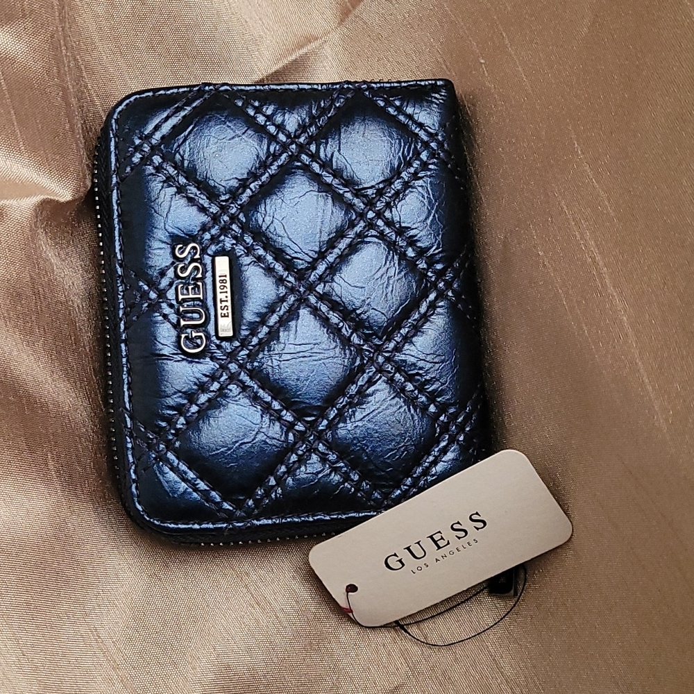 GUESS WALLET